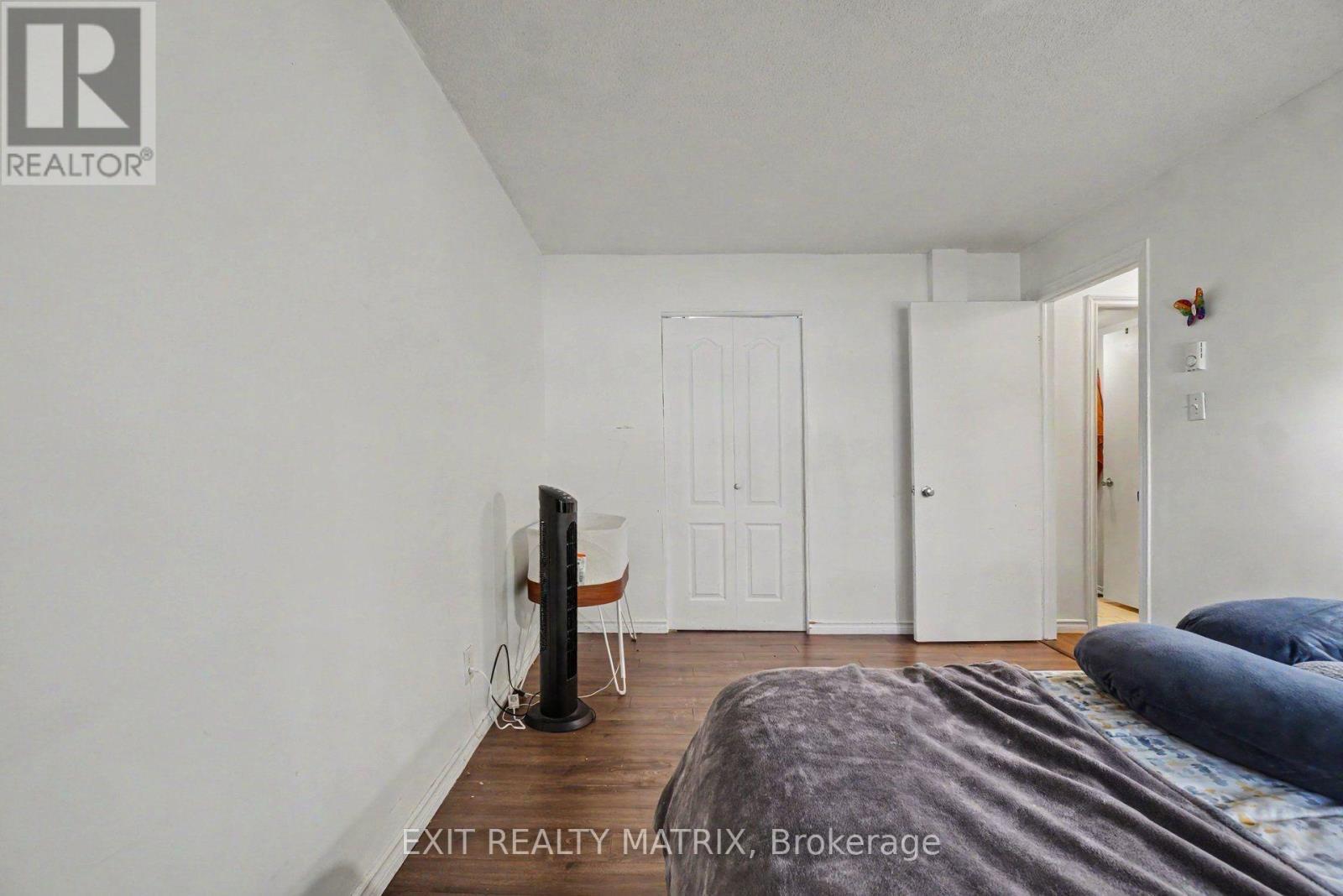 302 - 1589 St. Bernard Street, Ottawa, ON