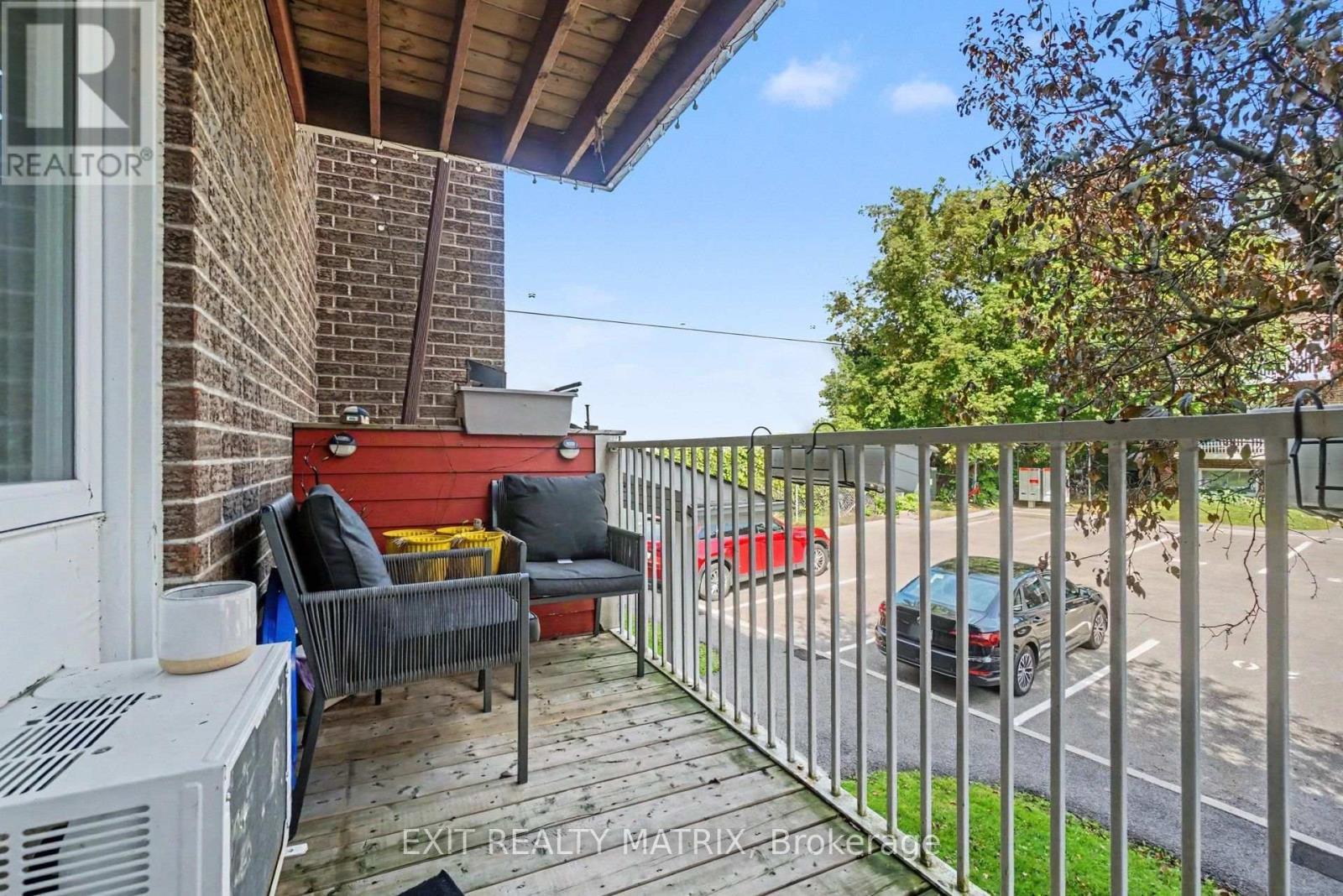 302 - 1589 St. Bernard Street, Ottawa, ON