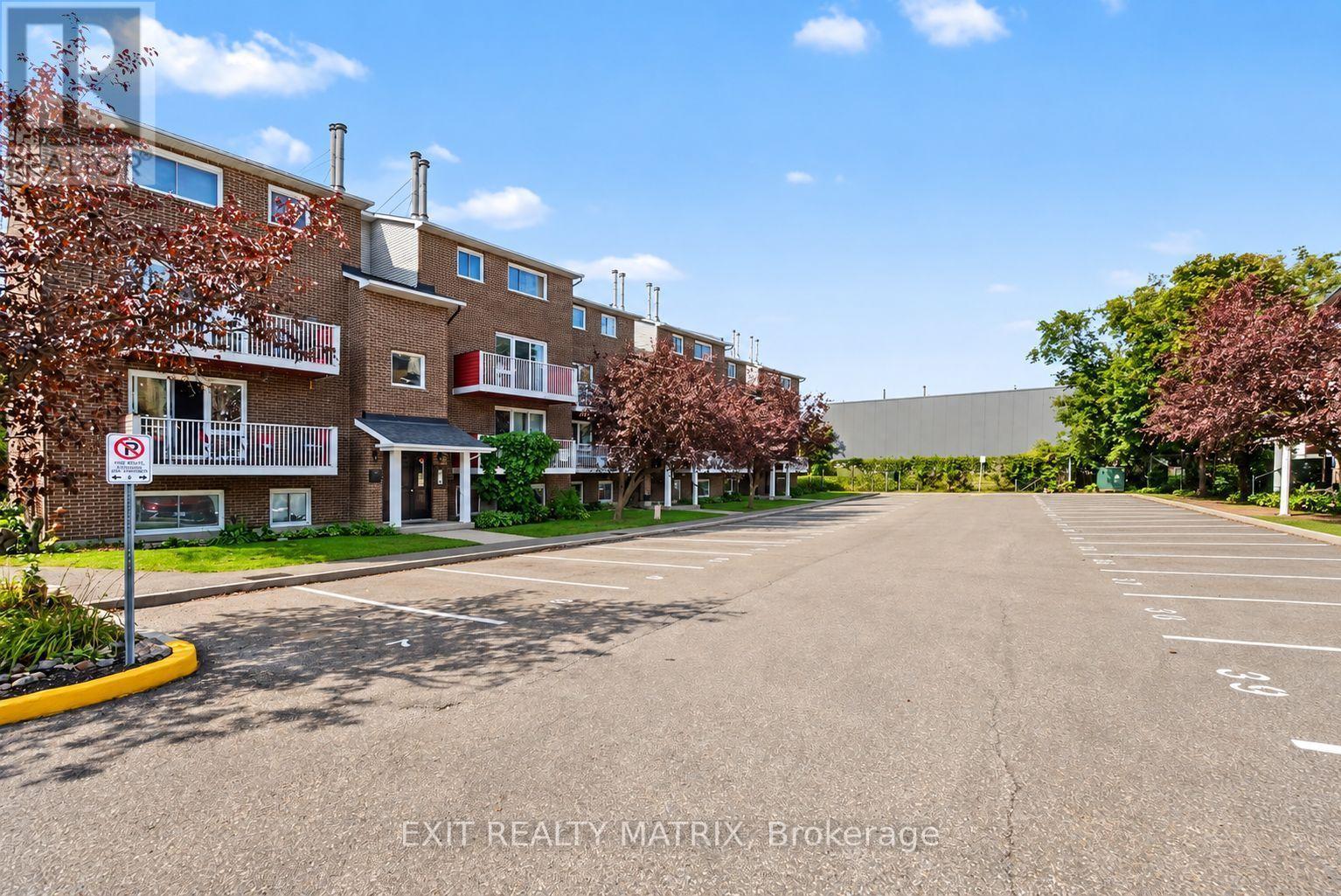 302 - 1589 St. Bernard Street, Ottawa, ON