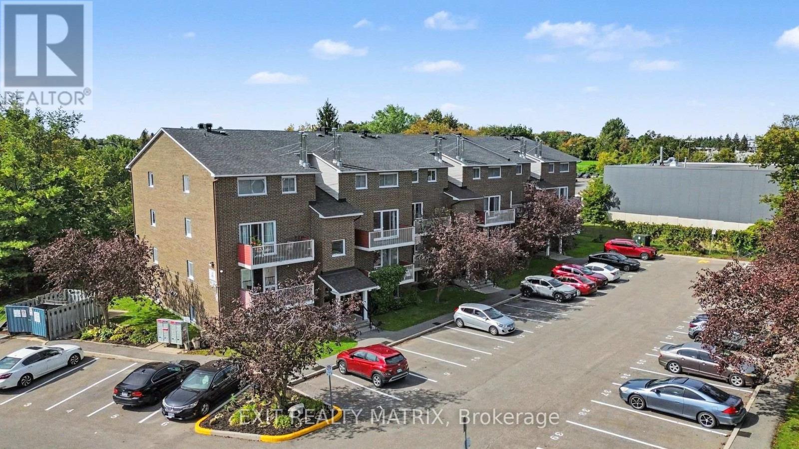 302 - 1589 St. Bernard Street, Ottawa, ON