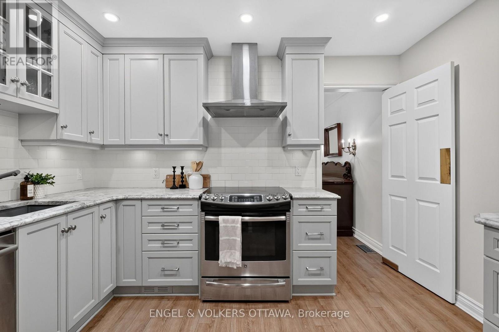 7 - 55 Whitemarl Drive, Ottawa, ON
