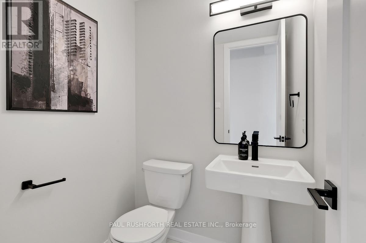 2 Piece Powder Room - 11 Pumice Place, Ottawa, ON