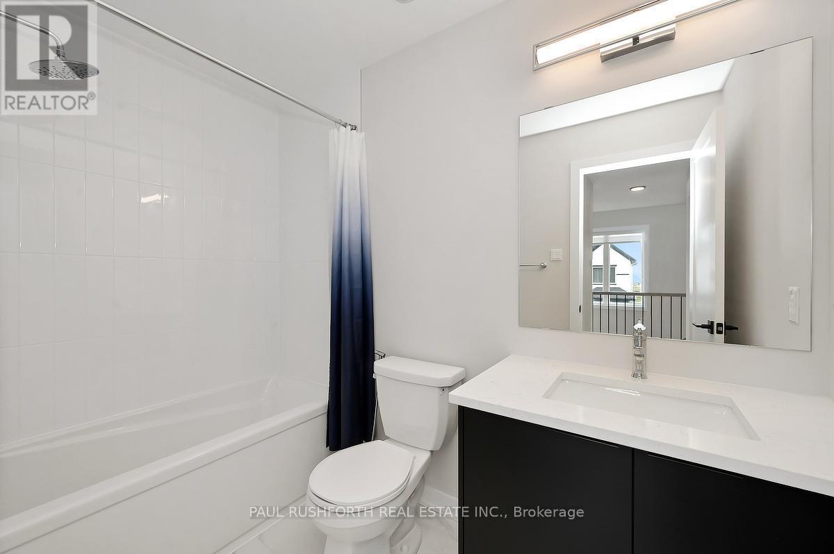 4 Piece Bathroom - 11 Pumice Place, Ottawa, ON