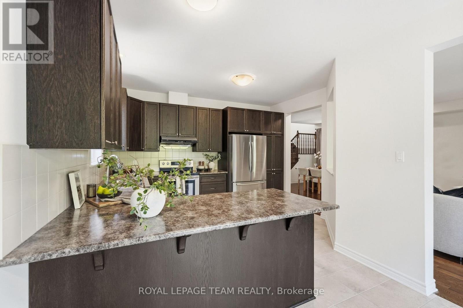708 Eagle Crest Heights, Ottawa, ON