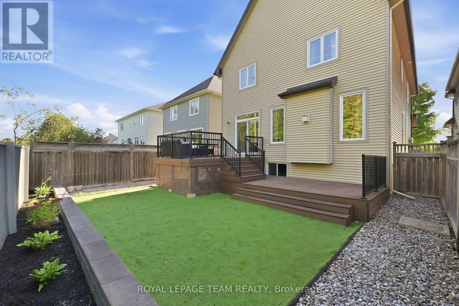 708 Eagle Crest Heights, Ottawa, ON