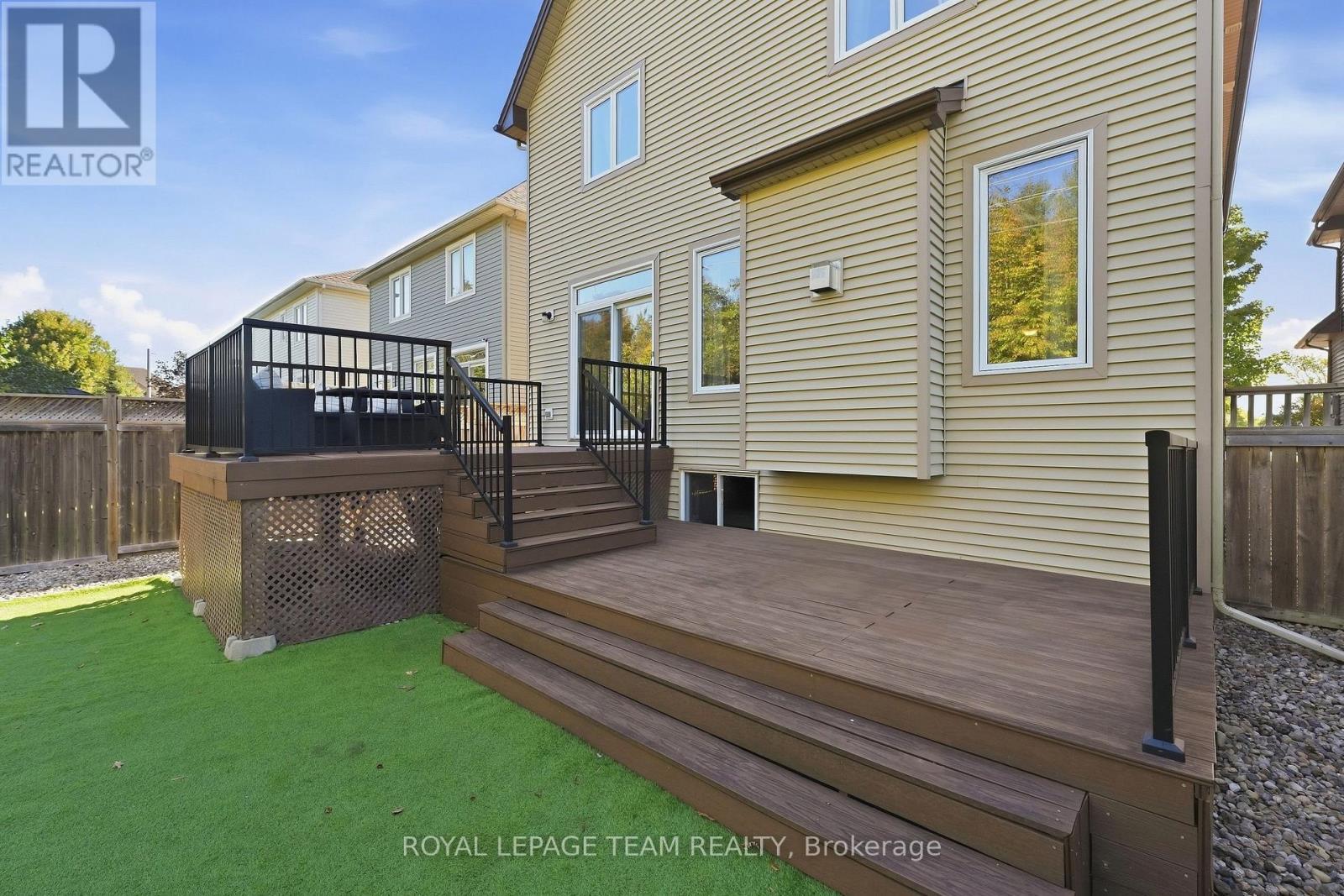 708 Eagle Crest Heights, Ottawa, ON
