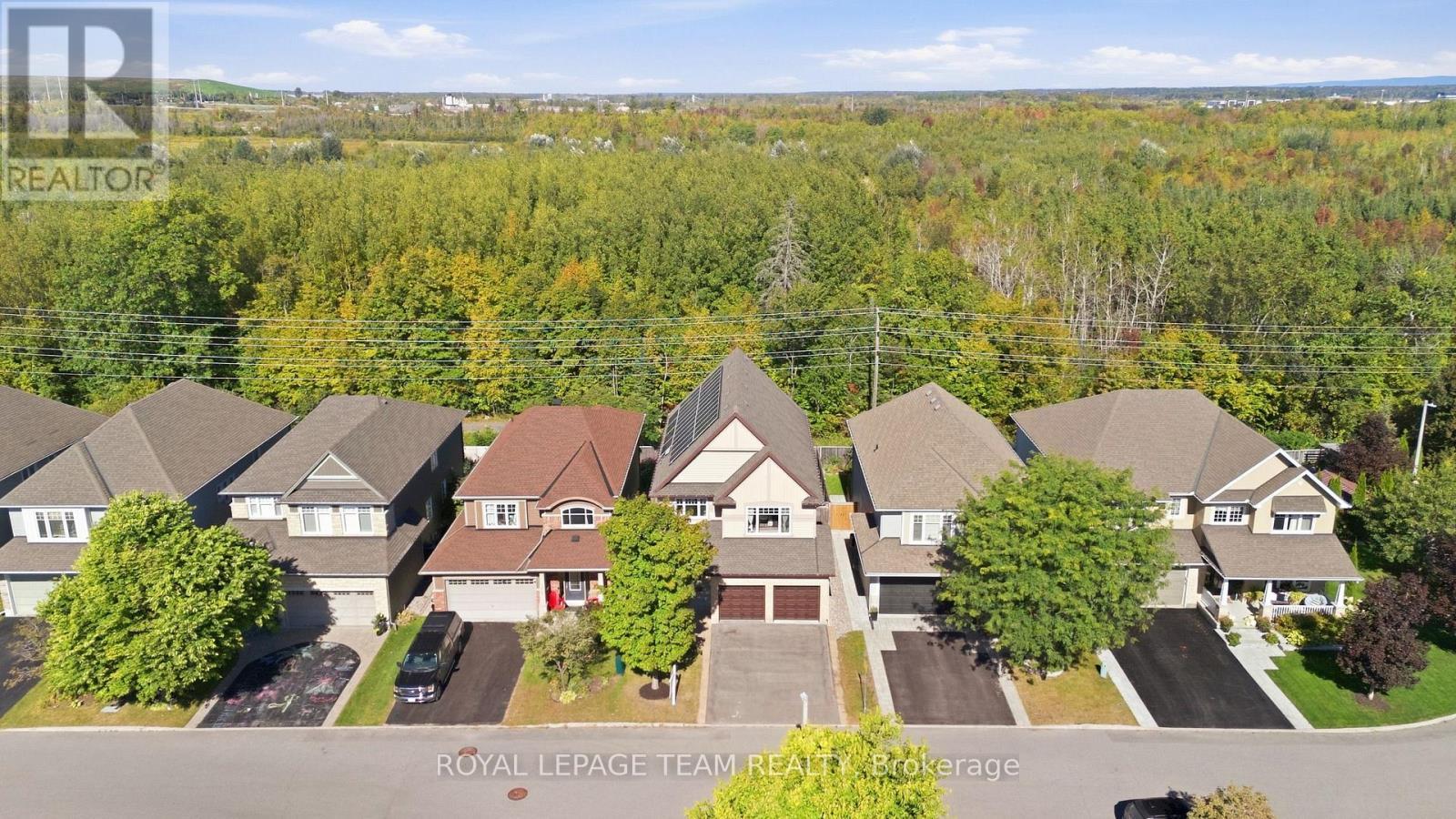 708 Eagle Crest Heights, Ottawa, ON