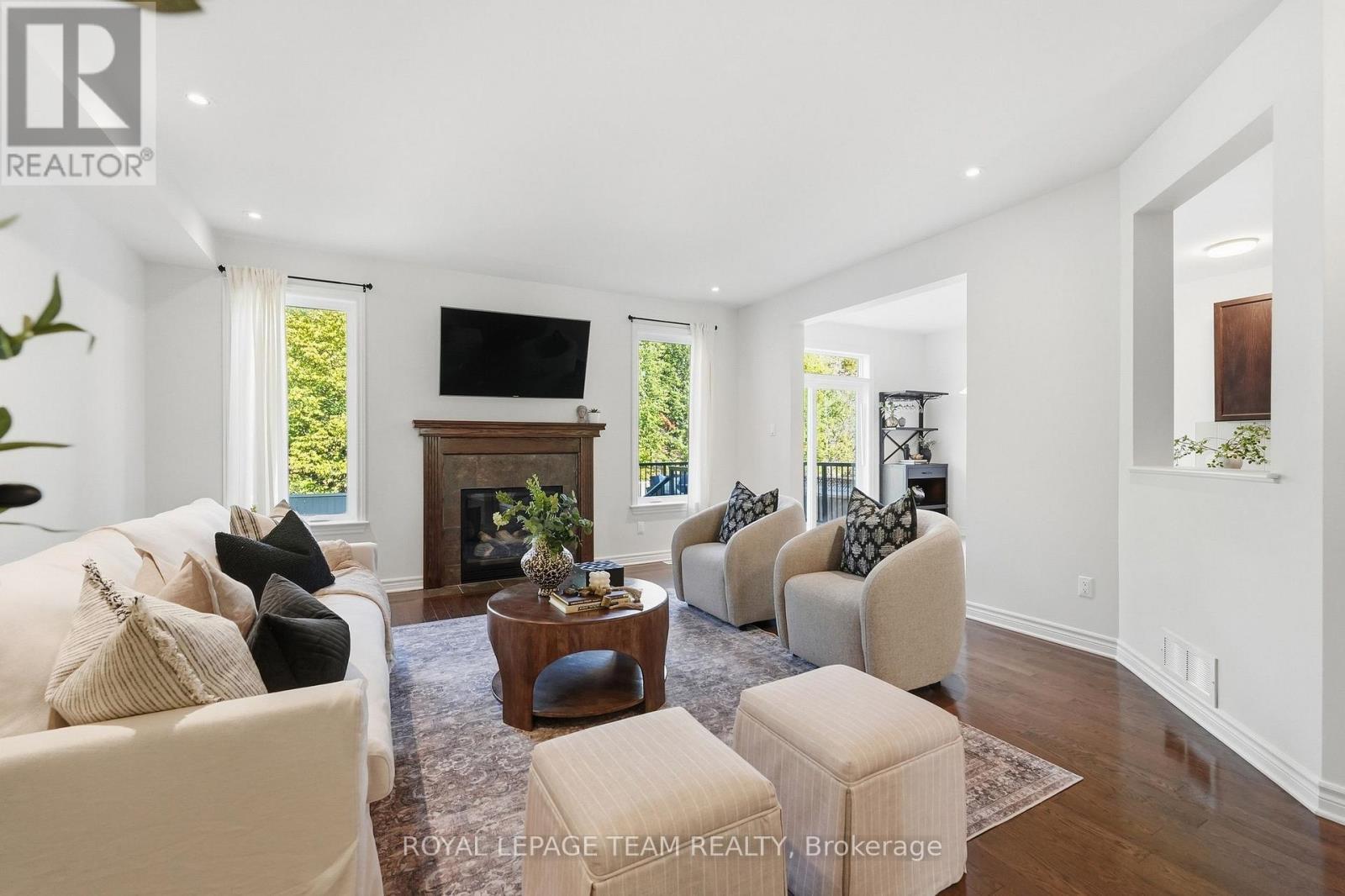 708 Eagle Crest Heights, Ottawa, ON