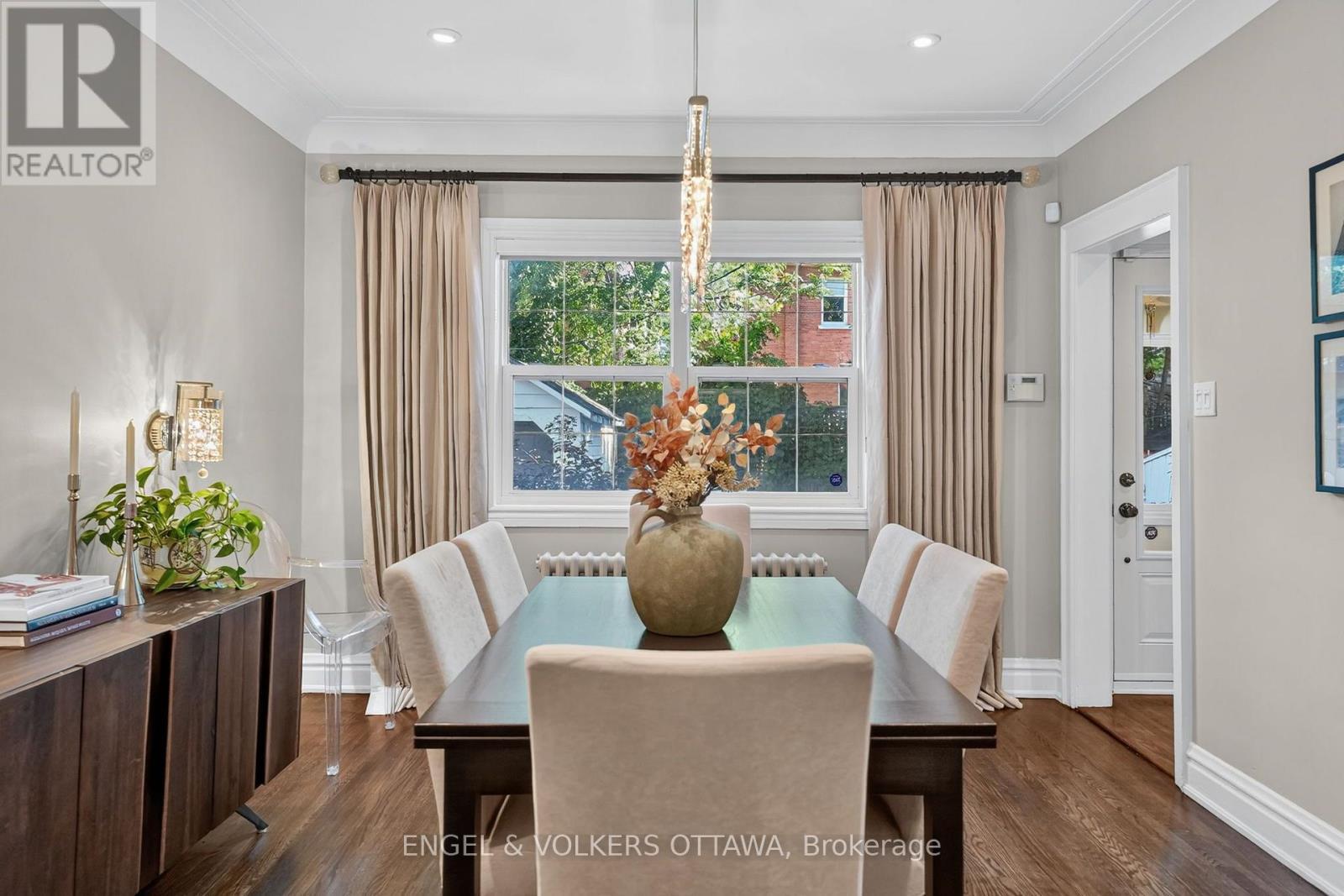 122 Renfrew Avenue, Ottawa, ON