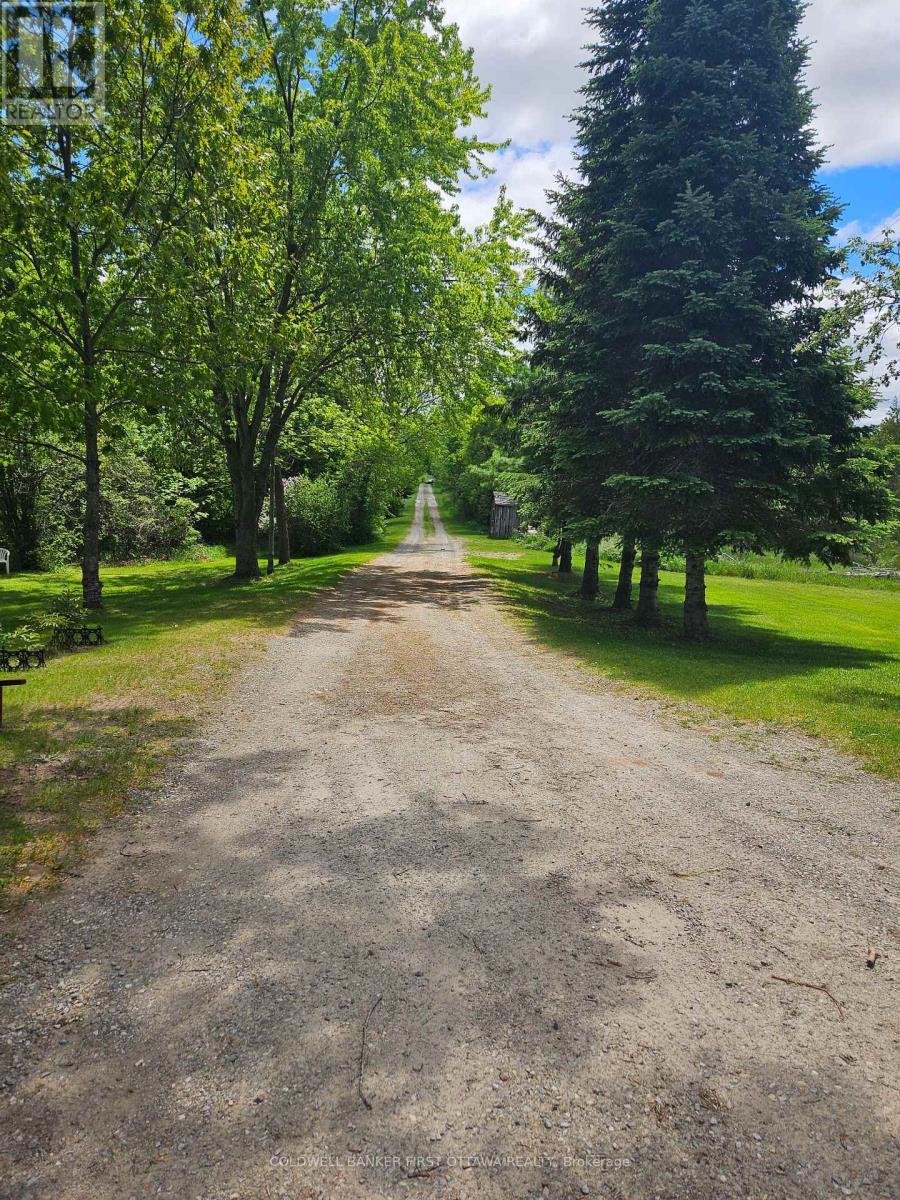 400 Buttermilk Hill Road, Drummond/North Elmsley, ON