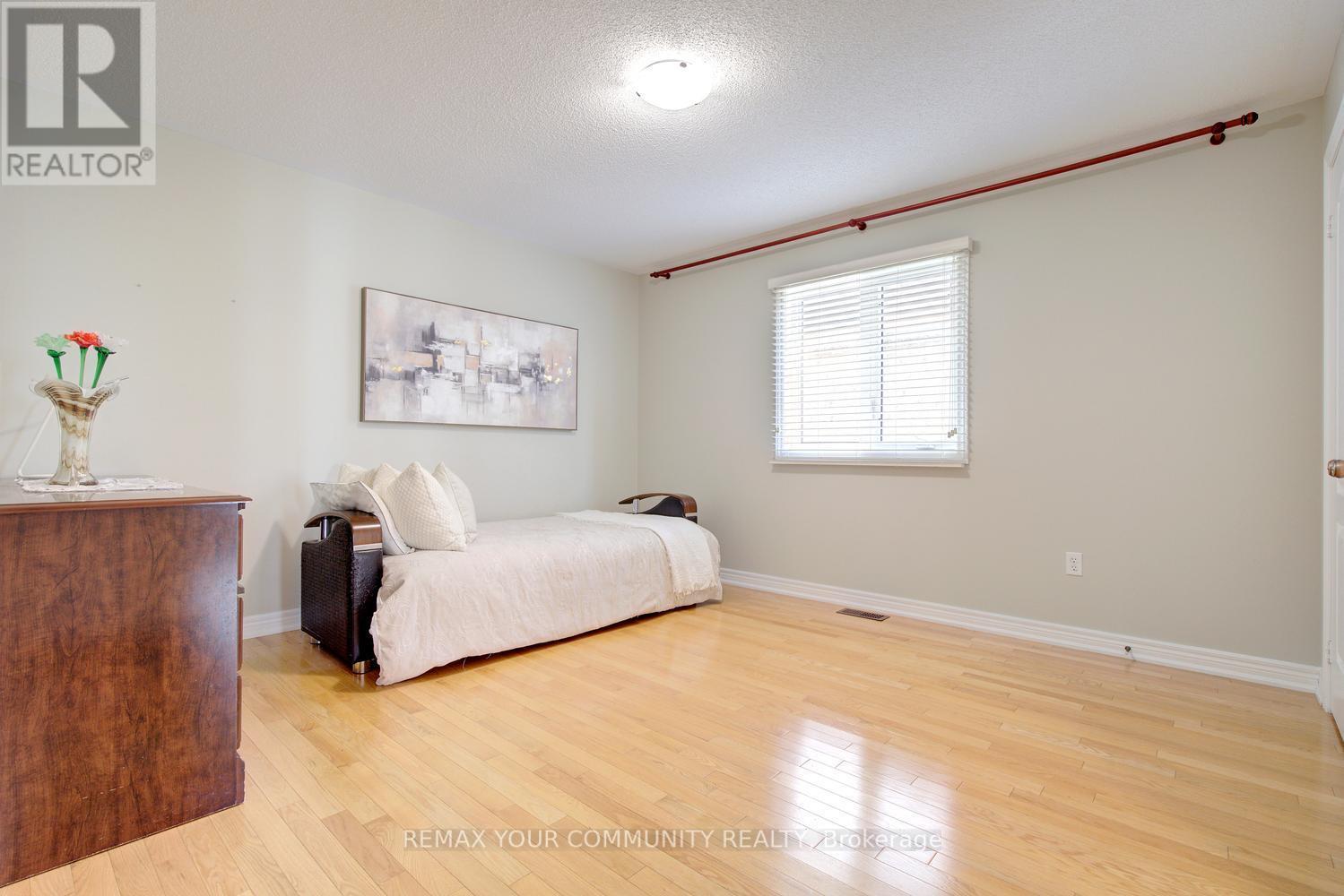 34 Petticoat Road, Vaughan, ON