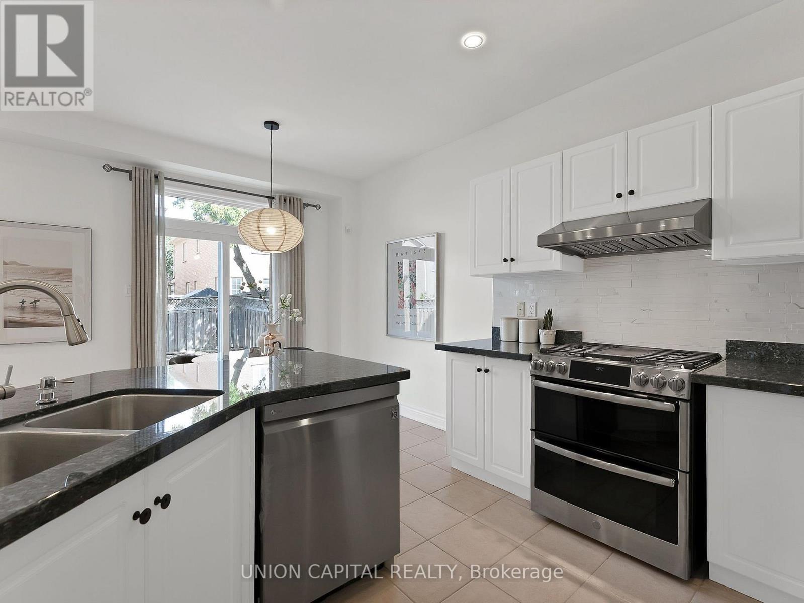 112 Southbrook Crescent, Markham, ON