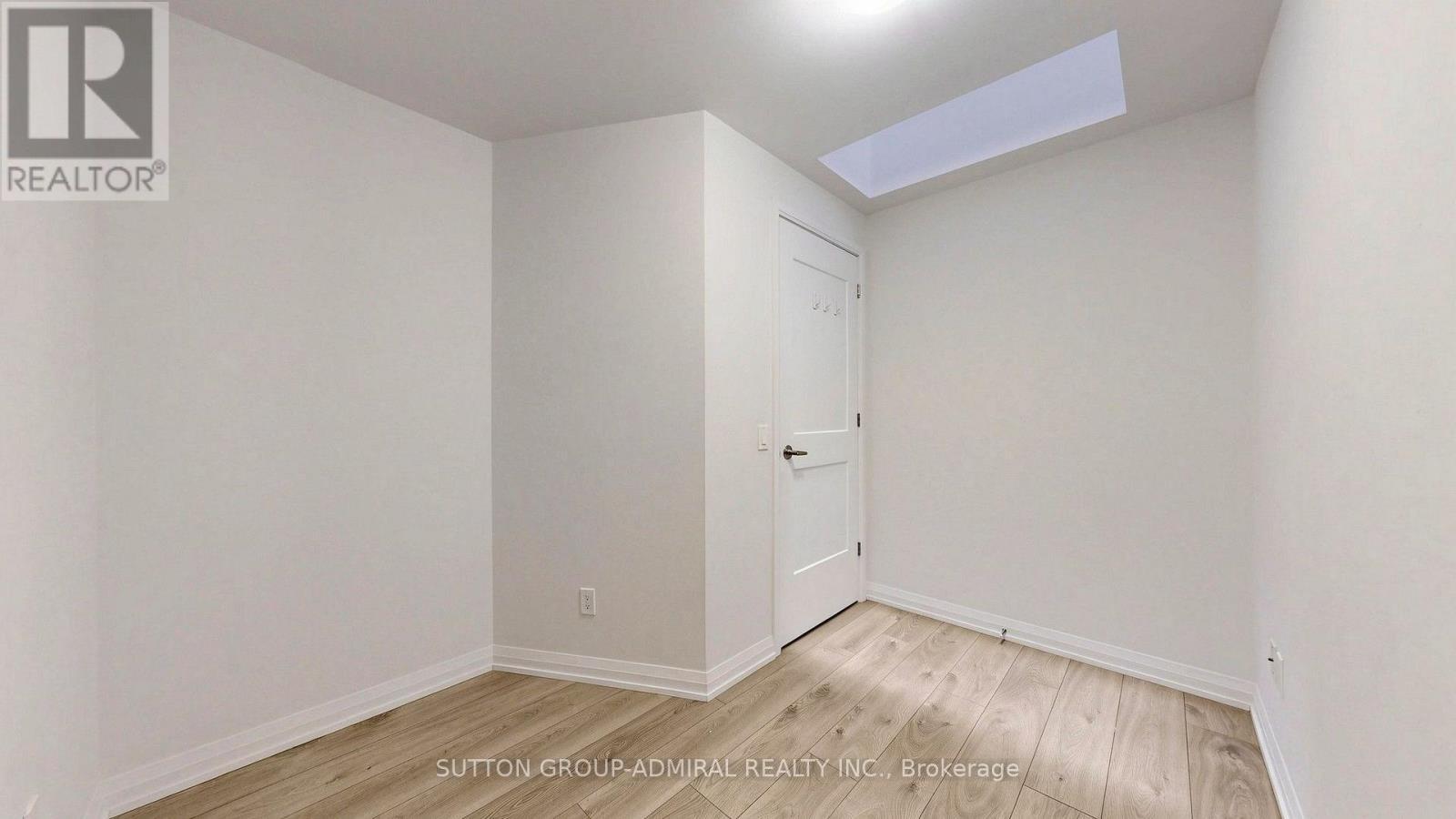 Th 42 - 1020 Portage Parkway, Vaughan, ON