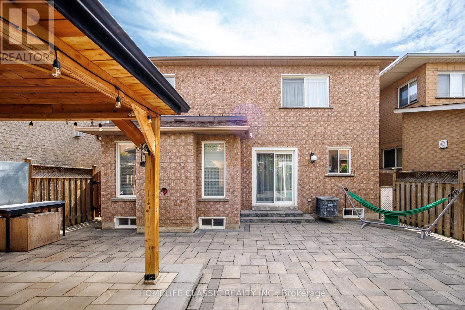 18 Rusty Trail, Vaughan, ON