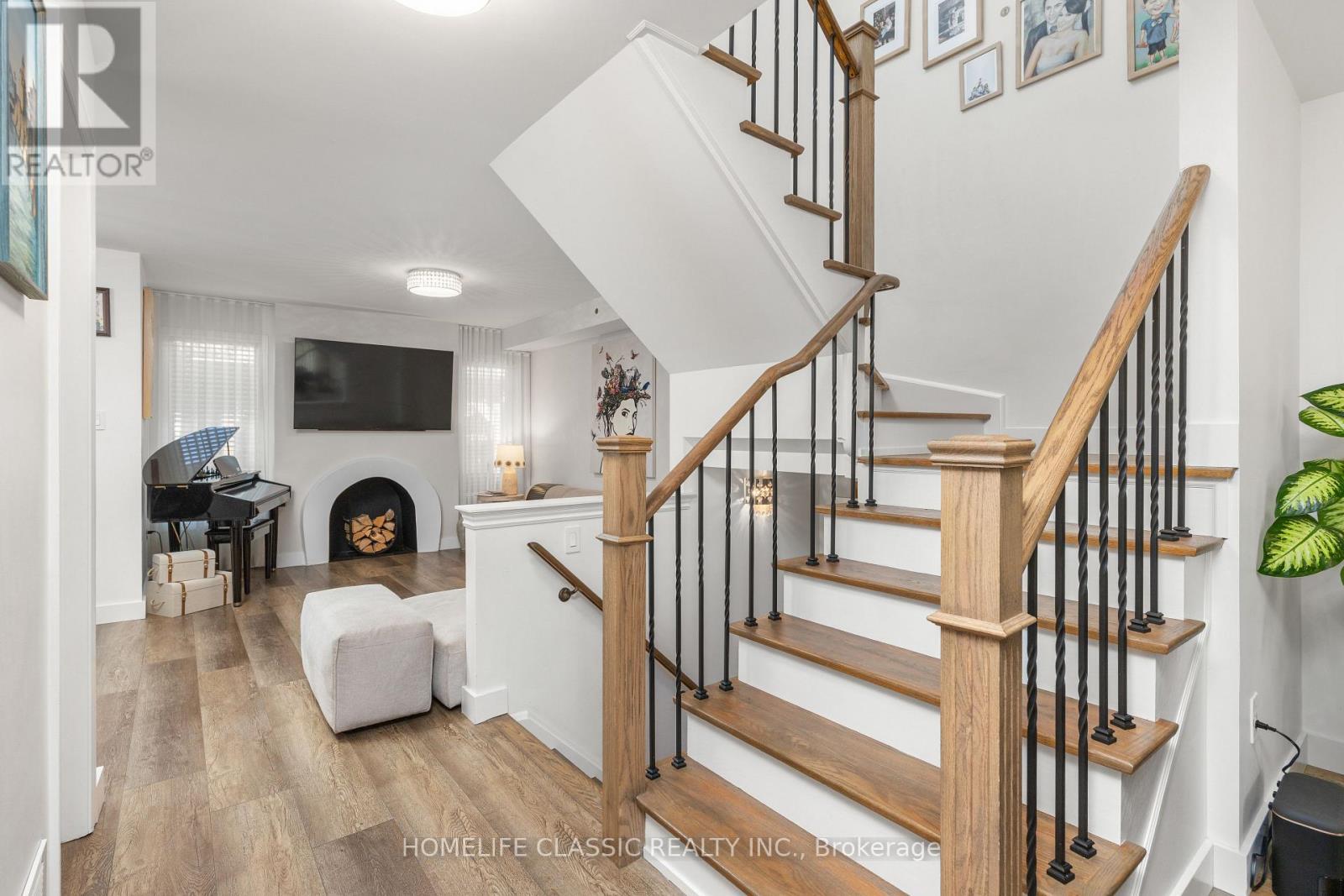 18 Rusty Trail, Vaughan, ON