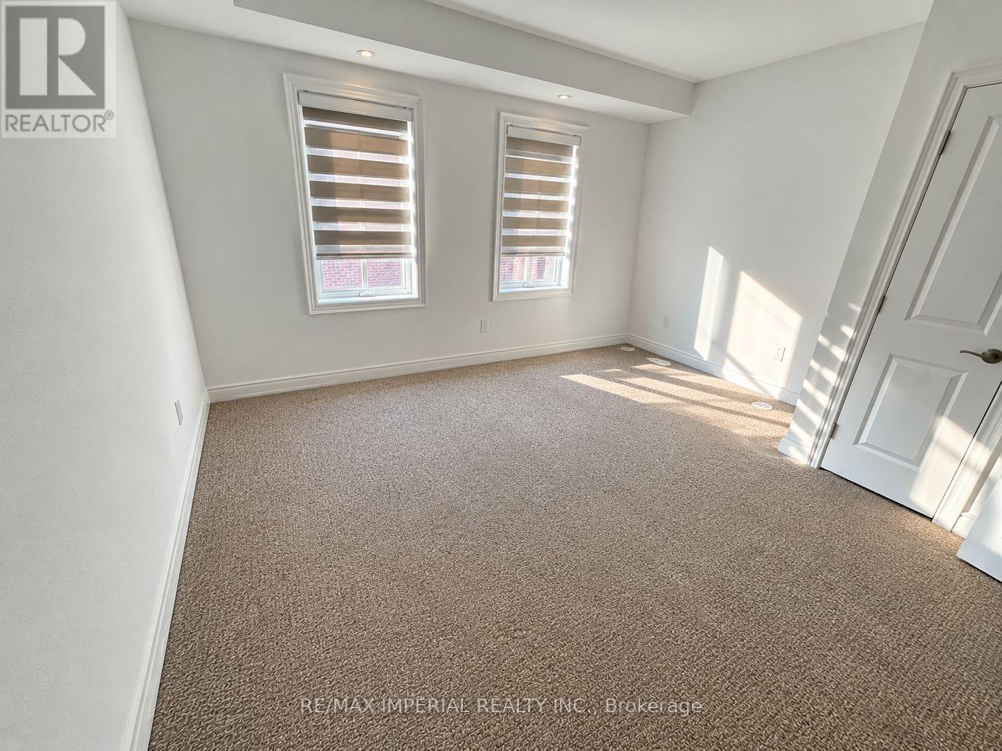 185 - 70 Lunar Crescent, Mississauga, ON