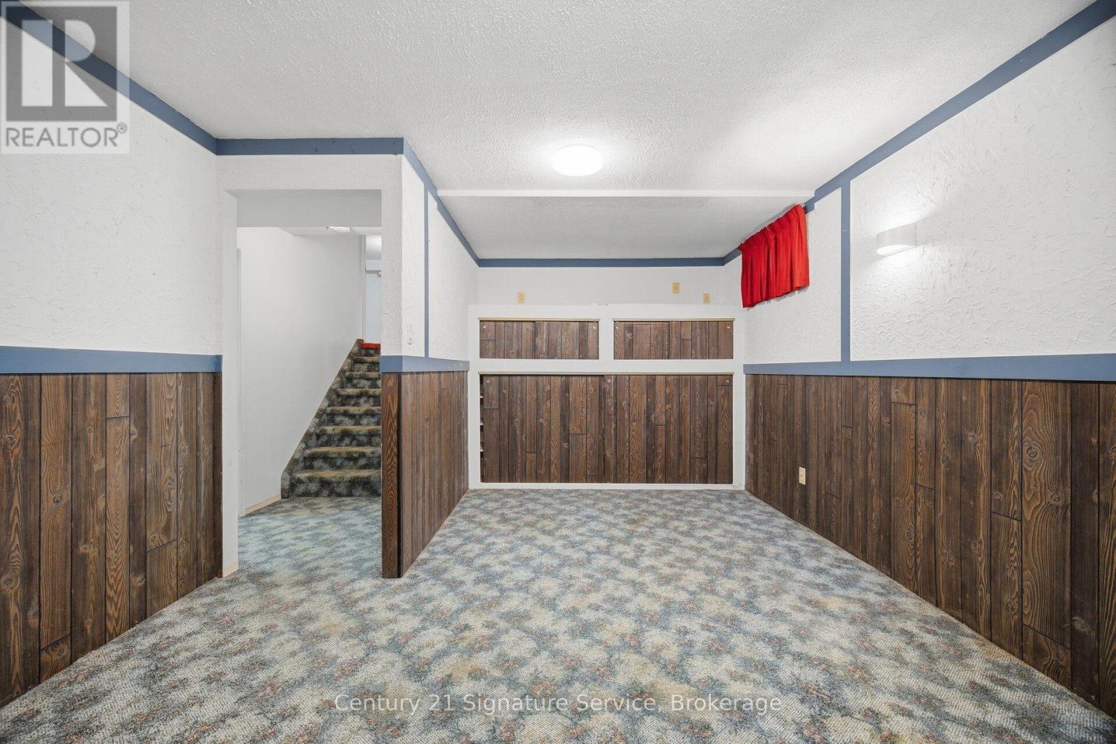 1166 Grand Boulevard, Oakville, ON