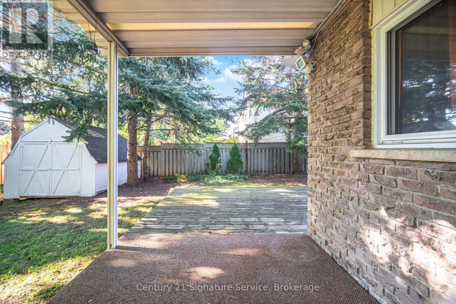 1166 Grand Boulevard, Oakville, ON