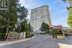 1009 - 1320 ISLINGTON AVENUE Toronto, ON M9A 5C6