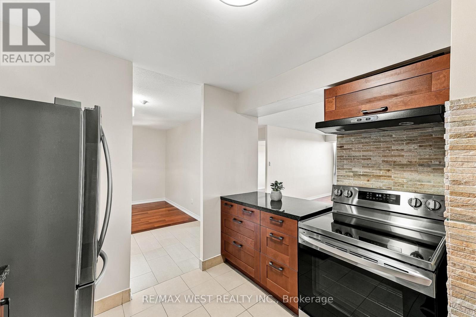 1009 - 1320 Islington Avenue, Toronto, ON