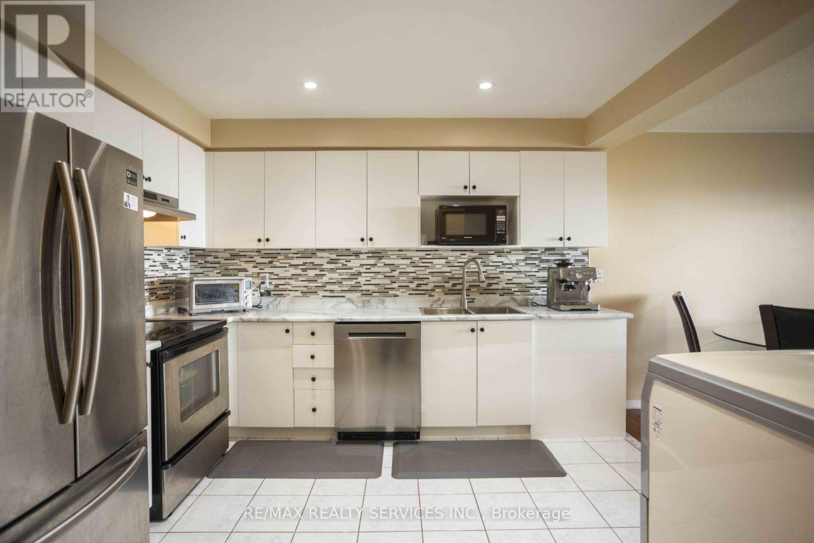 65 - 6830 Meadowvale Town Centre Circle, Mississauga, ON