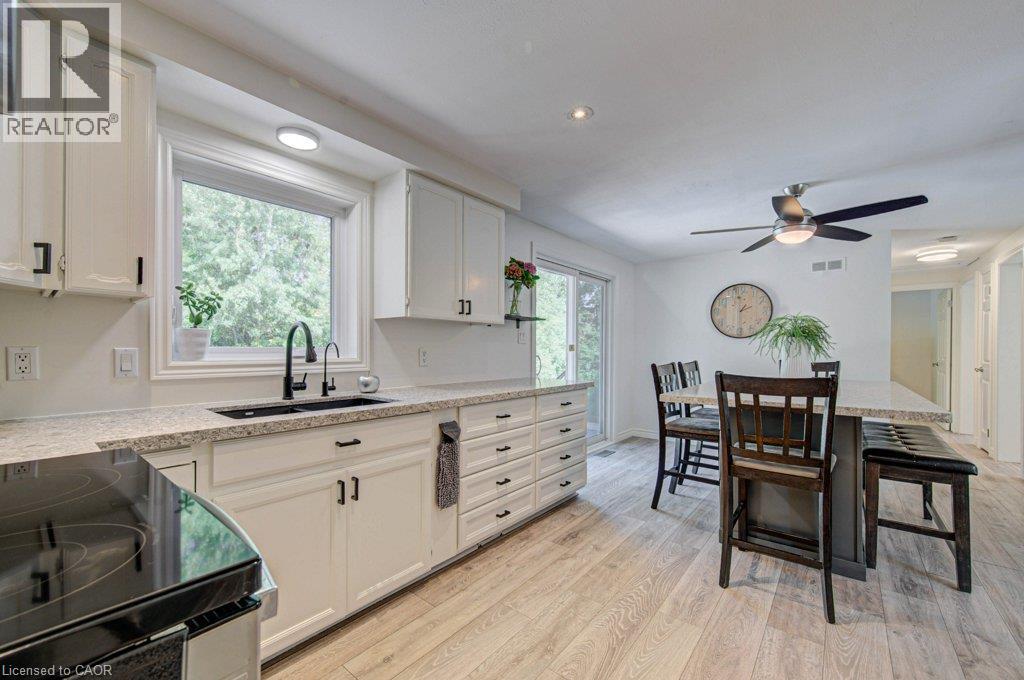 108 Lake Road, Puslinch, ON