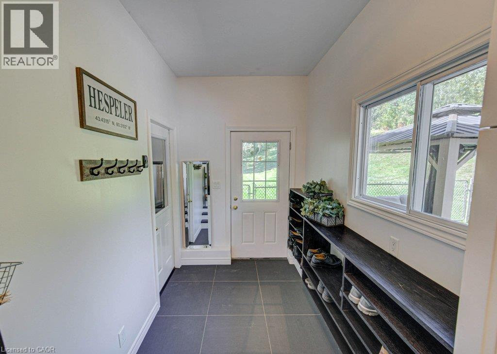 108 Lake Road, Puslinch, ON