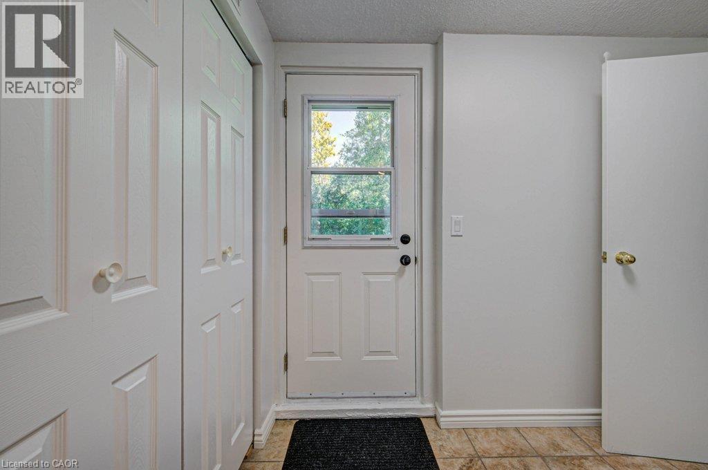 108 Lake Road, Puslinch, ON