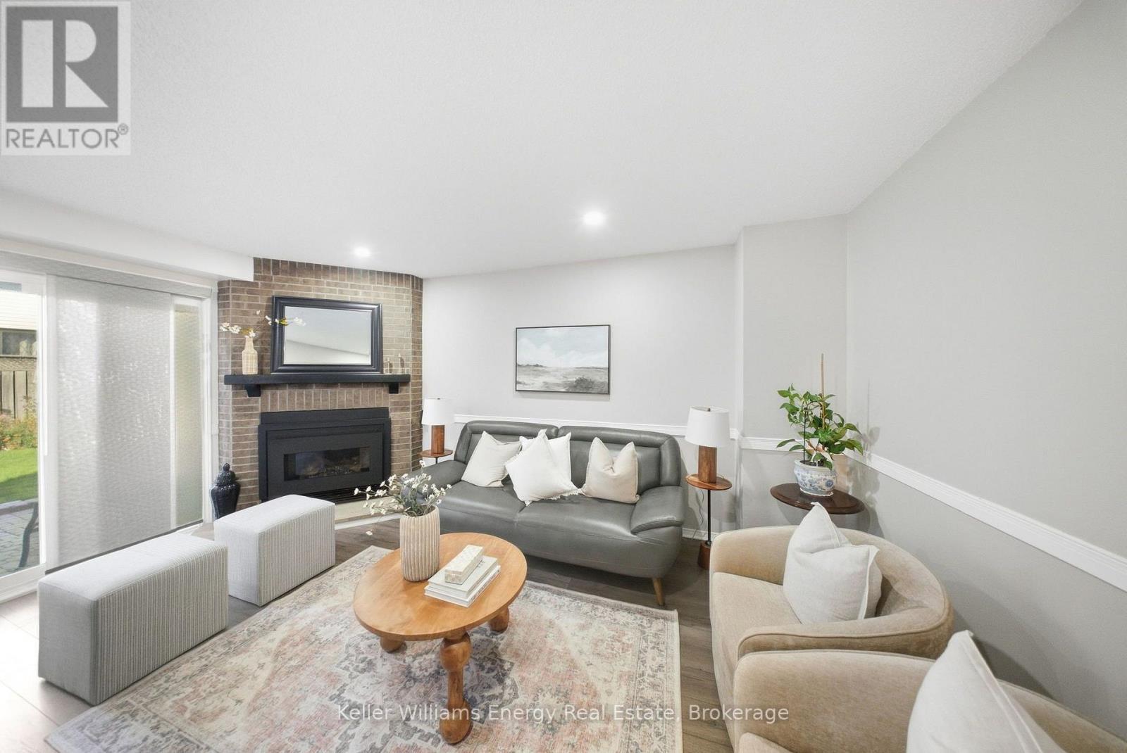 1083 Ridge Valley Drive, Oshawa (Pinecrest), ON