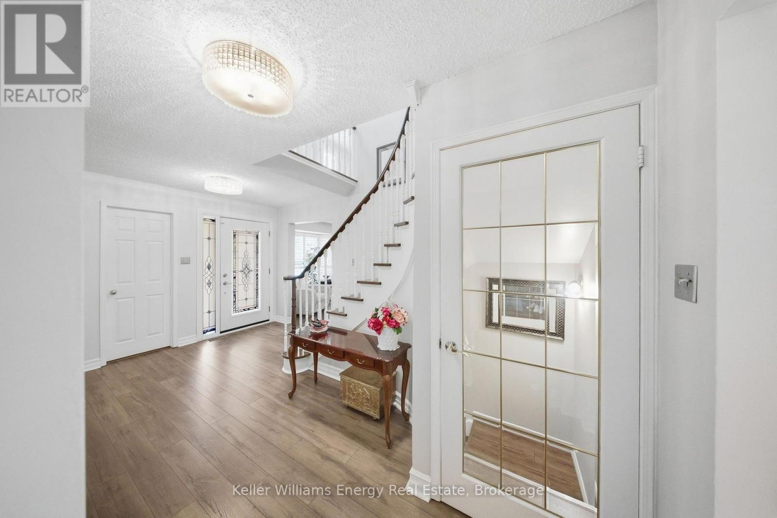 1083 Ridge Valley Drive, Oshawa (Pinecrest), ON