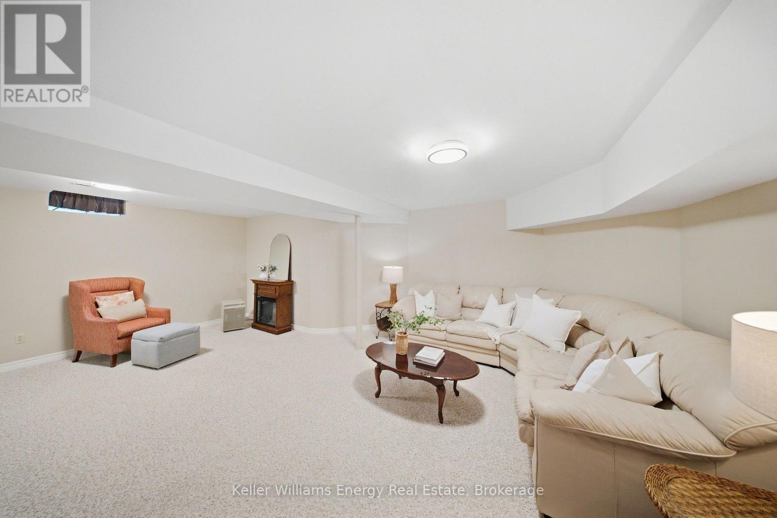 1083 Ridge Valley Drive, Oshawa (Pinecrest), ON