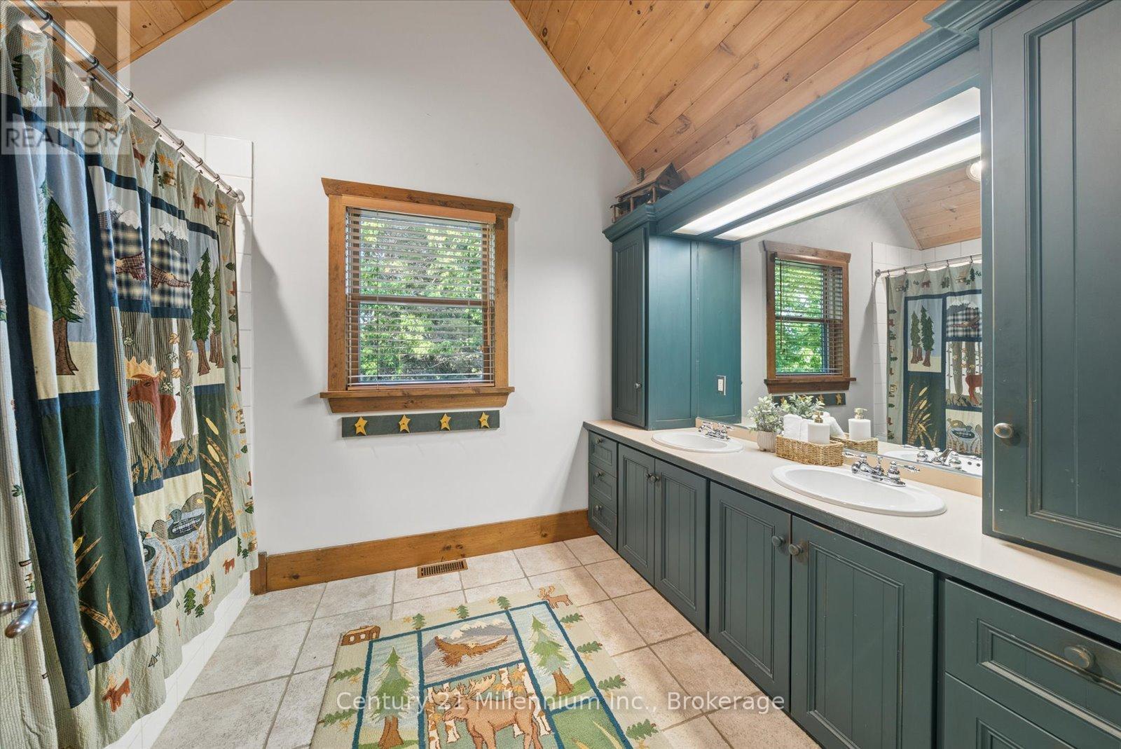 142 Craigleith Road, Blue Mountains, ON