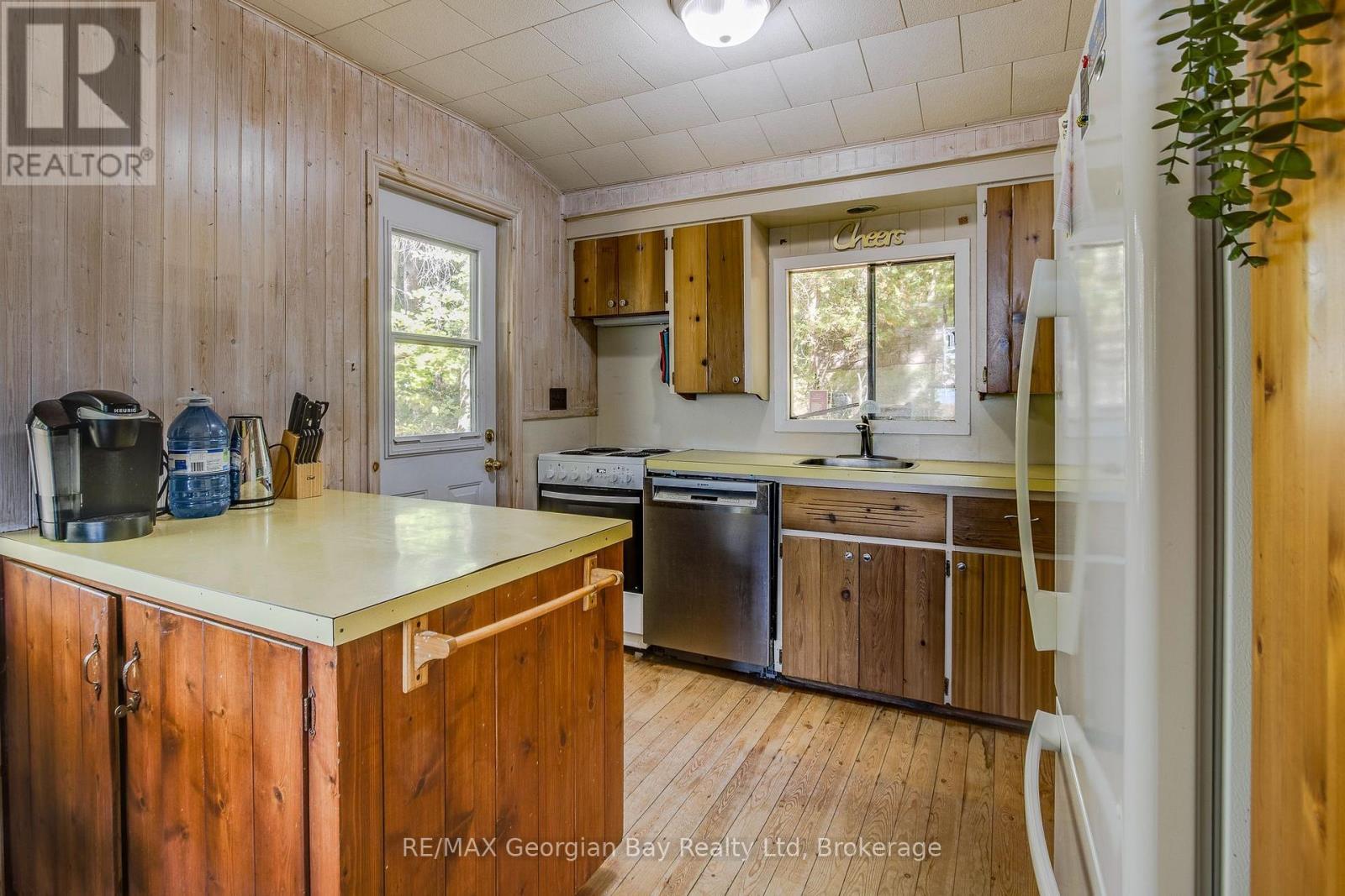 100 Nottawaga Drive, Tiny, ON
