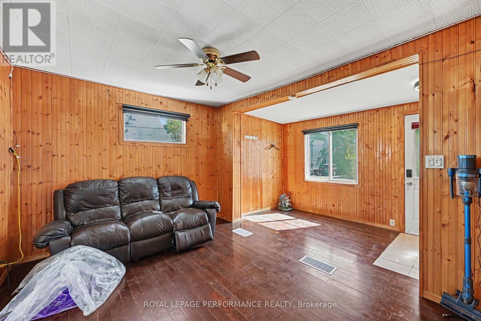 223 Sixth Street W, Cornwall, ON