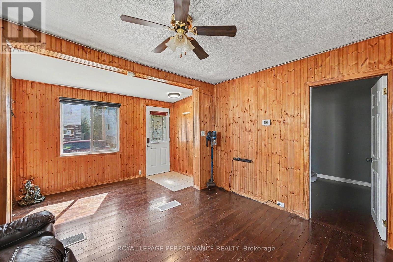 223 Sixth Street W, Cornwall, ON