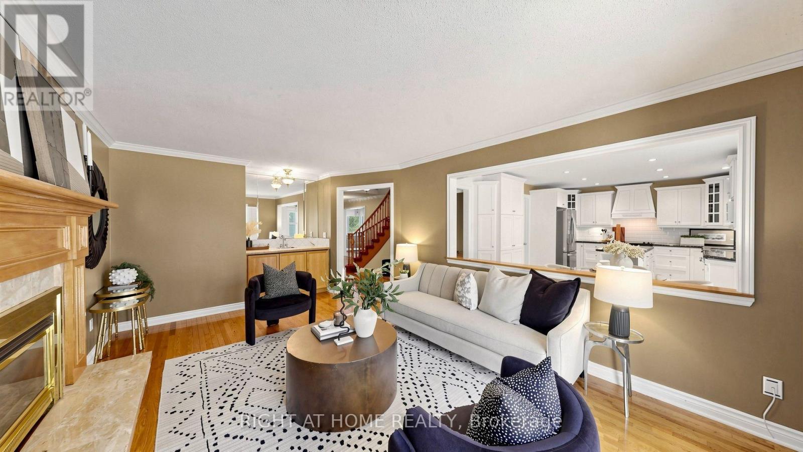 103 Peevers Crescent, Newmarket, ON