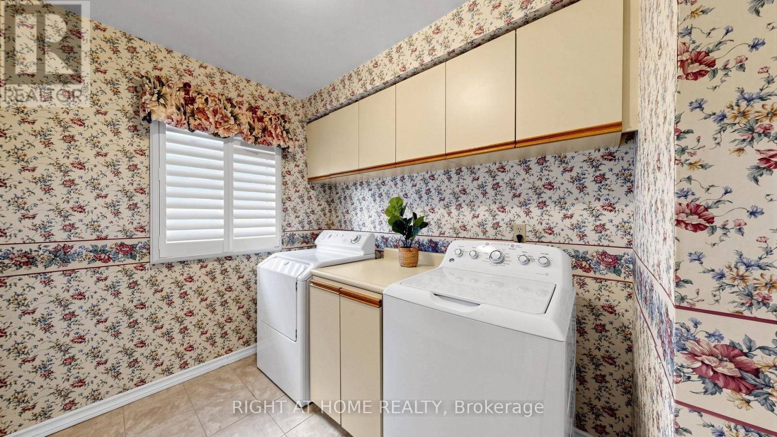 103 Peevers Crescent, Newmarket, ON