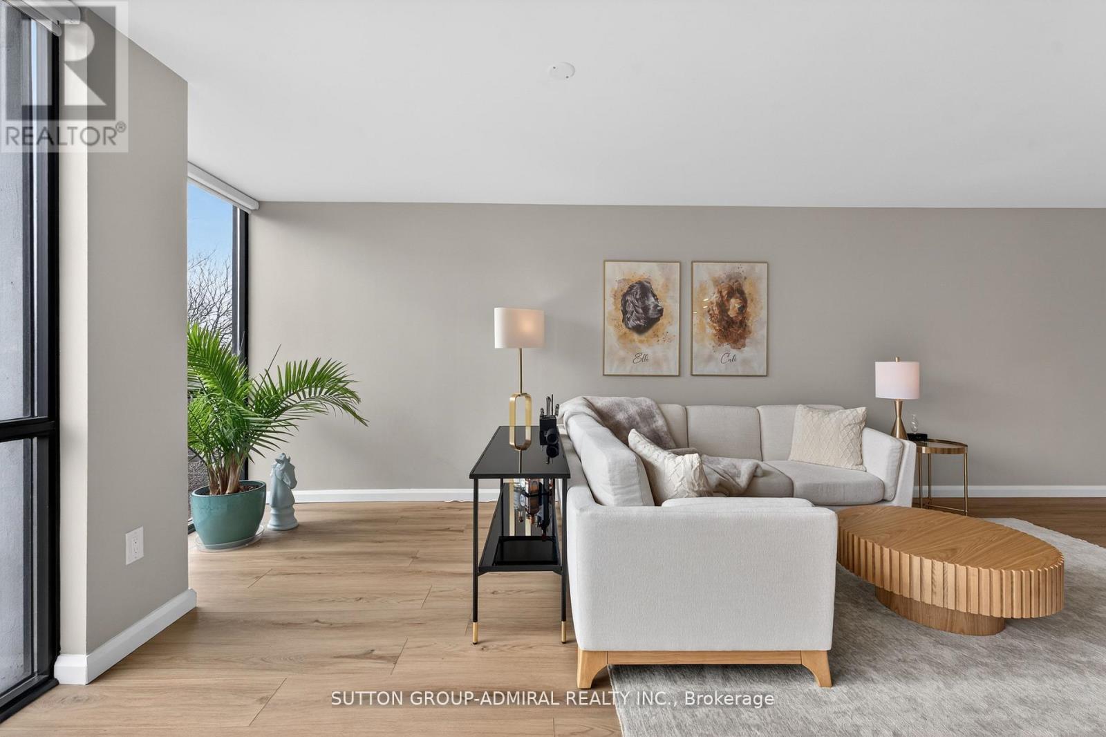 308 - 350 Webb Drive, Mississauga, ON