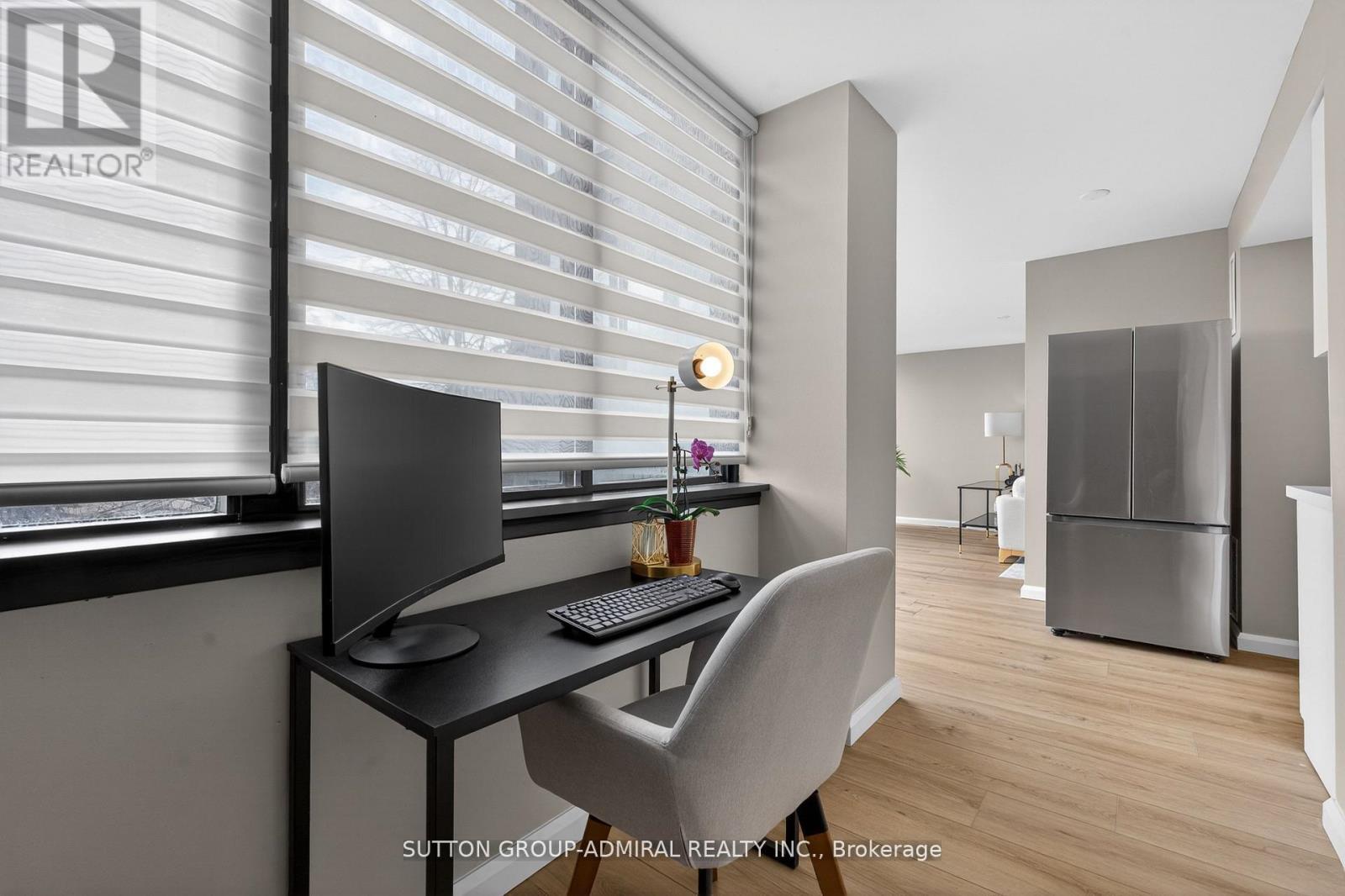 308 - 350 Webb Drive, Mississauga, ON