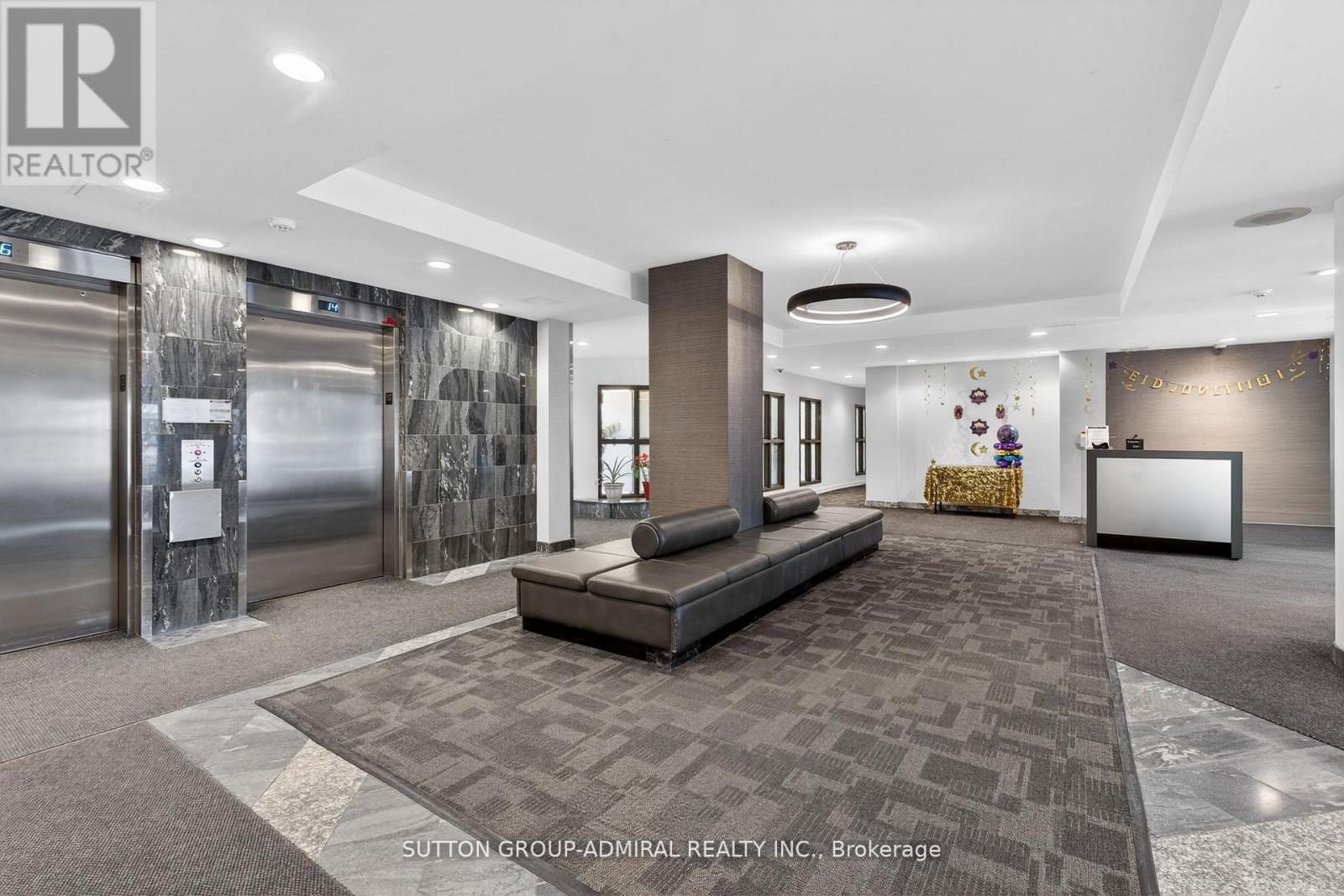 308 - 350 Webb Drive, Mississauga, ON