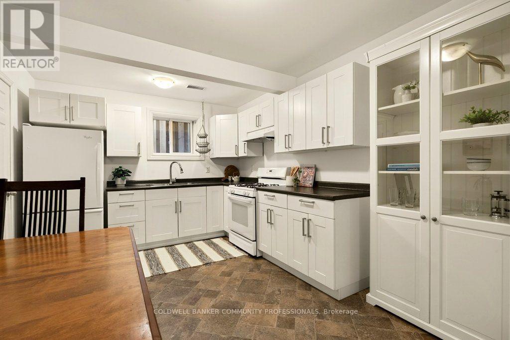 33 Albert Street, Hamilton, ON
