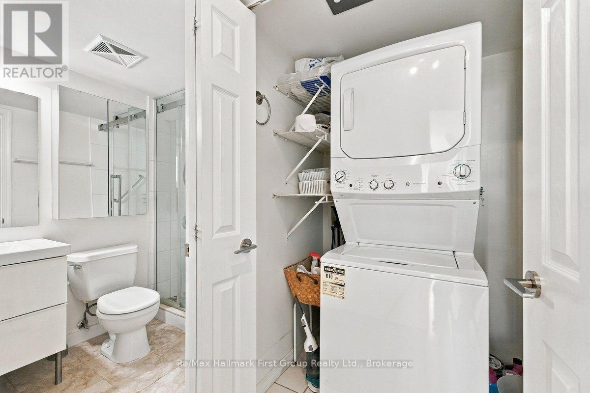 715 - 340 Watson Street W, Whitby (Port Whitby), ON