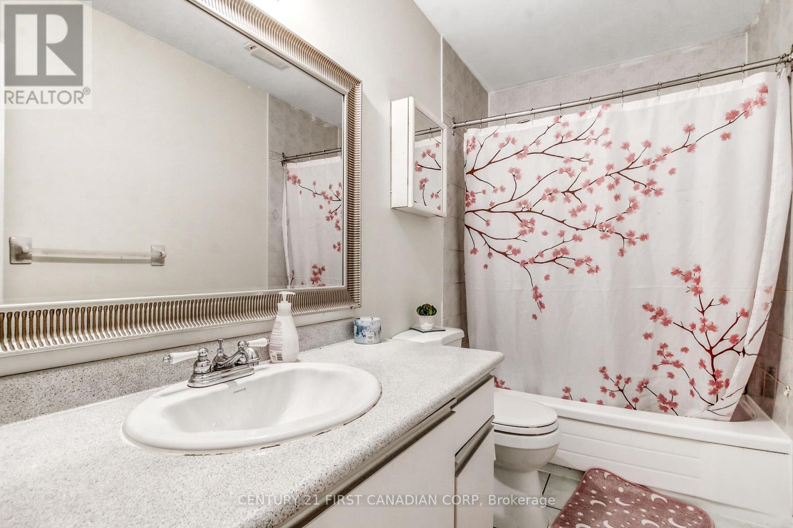 27 Gerald Crescent, London South (South J), ON