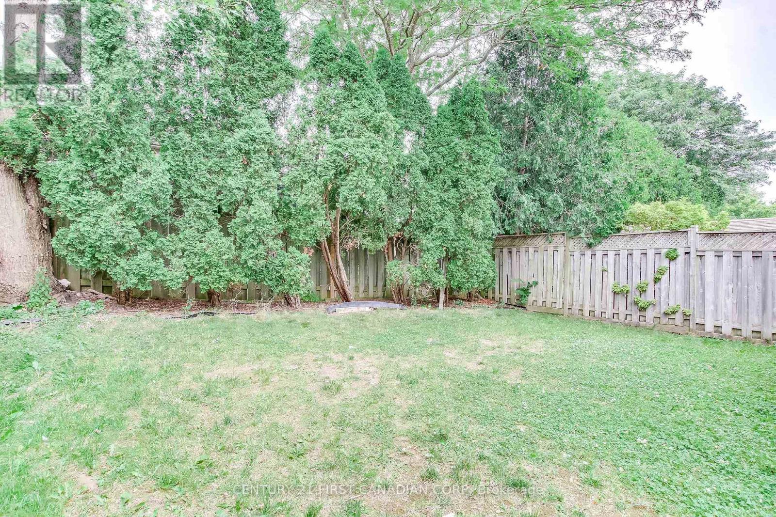 27 Gerald Crescent, London South (South J), ON