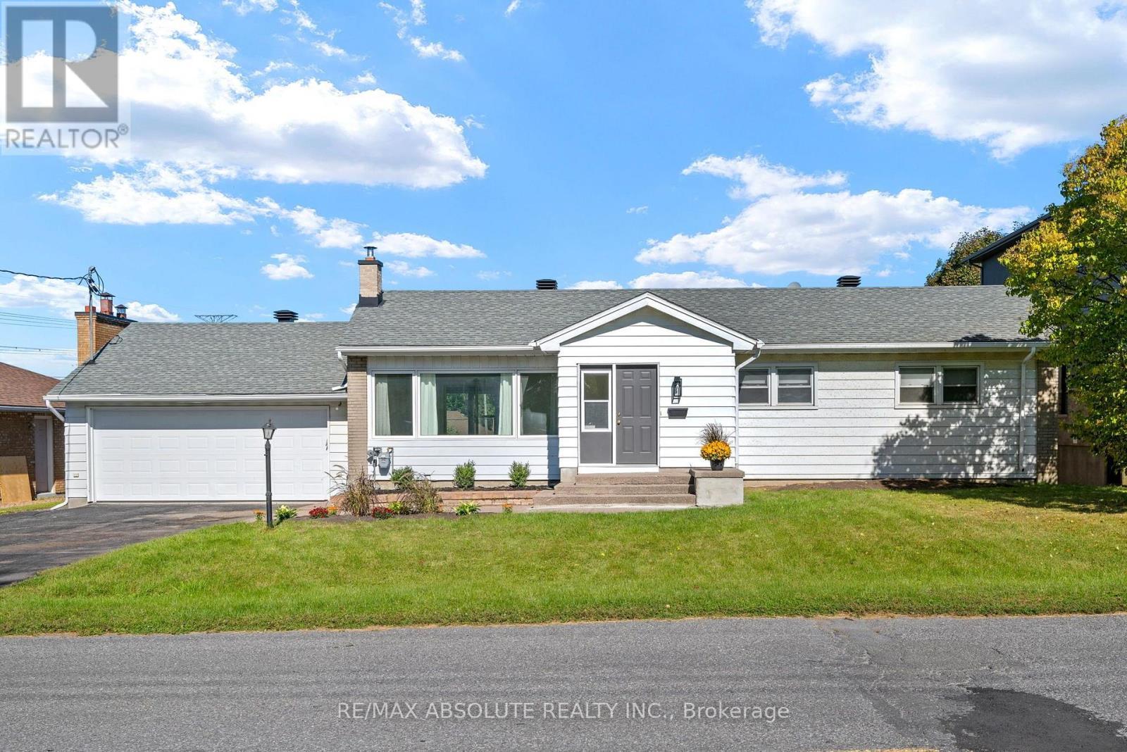 9 Epworth Avenue, Ottawa, ON