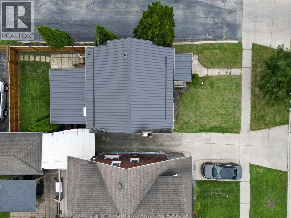 2131 Lincoln Road, Windsor, ON