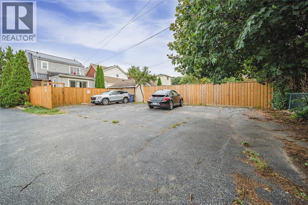 2131 Lincoln Road, Windsor, ON