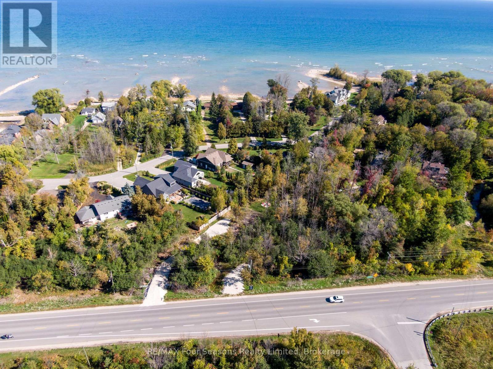 9746 Beachwood Road, Collingwood, ON