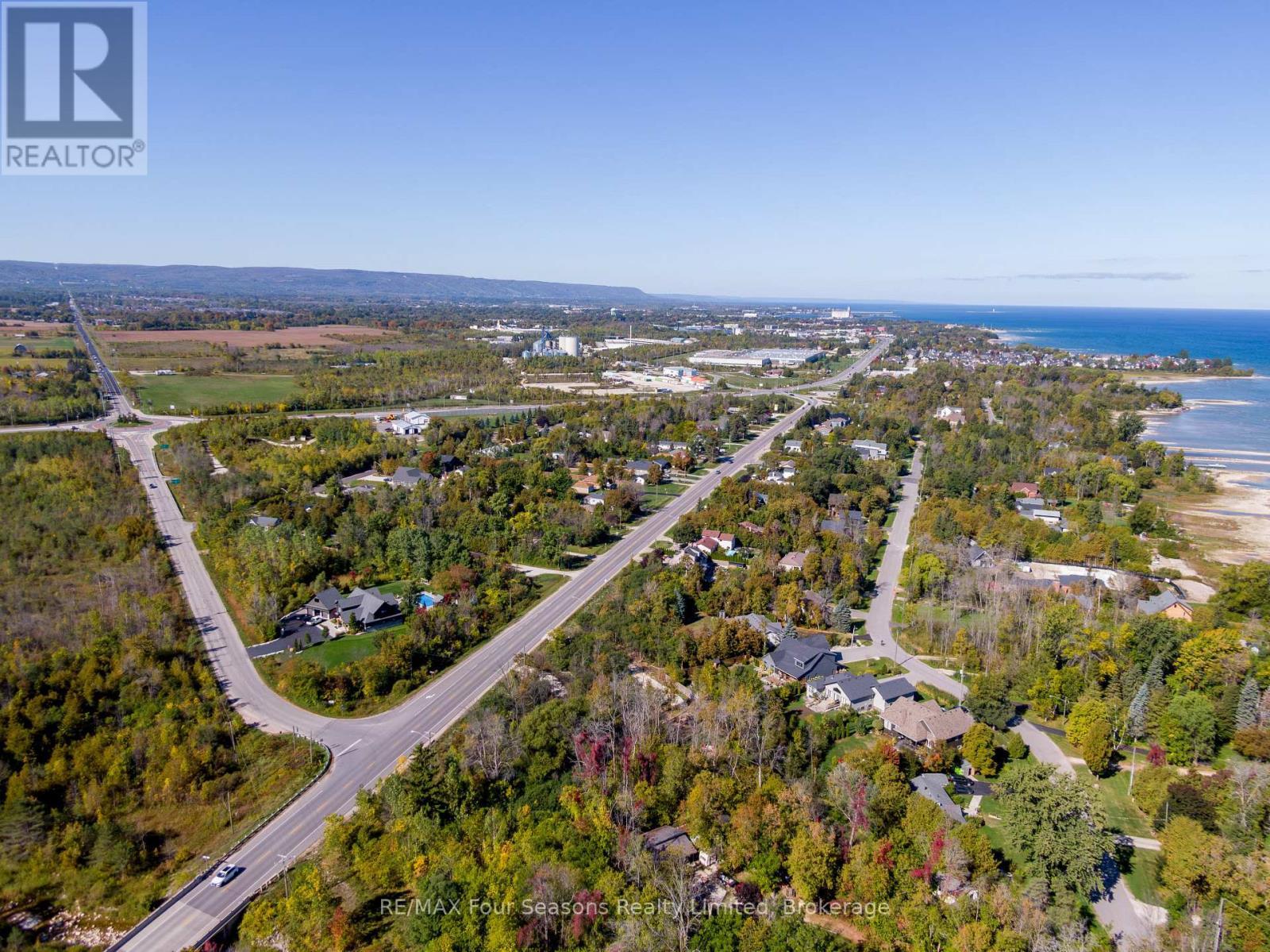 9746 Beachwood Road, Collingwood, ON