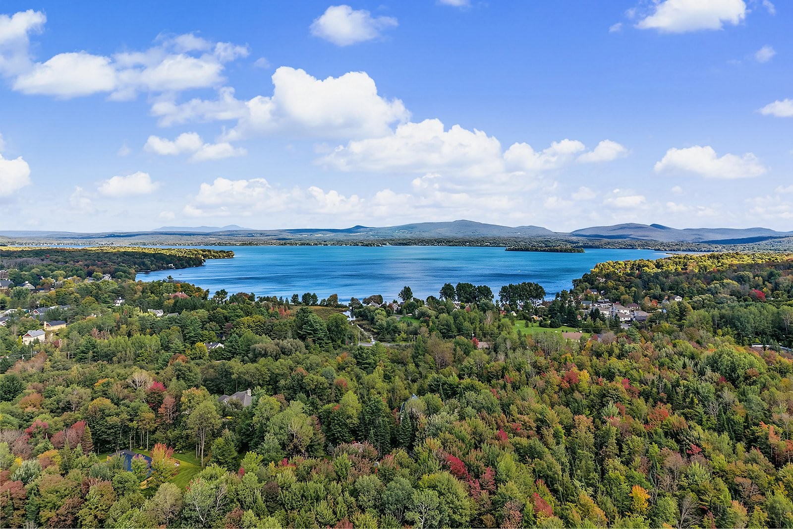 Vue sur l'eau - 60 Rue St. Andrew, Lac-Brome, QC